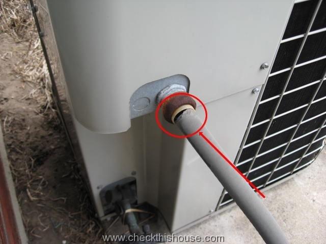 Liquidtight conduit separating at the AC condenser connection